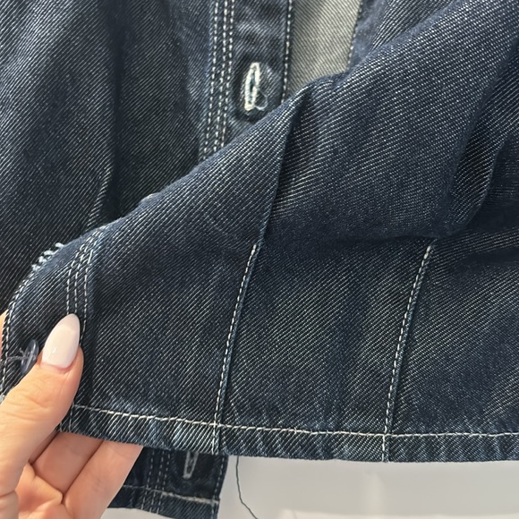 Cropped Denim Shirt - Picture 3 of 3